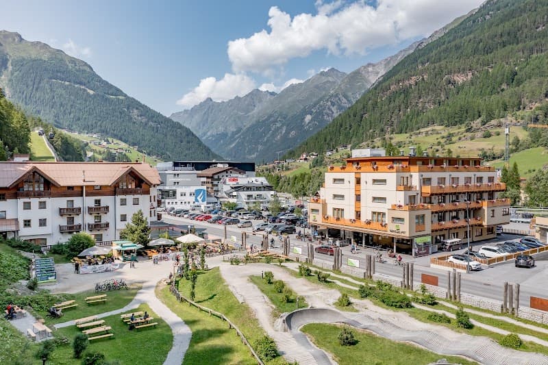 Hotel Bäckelar Wirt Sölden