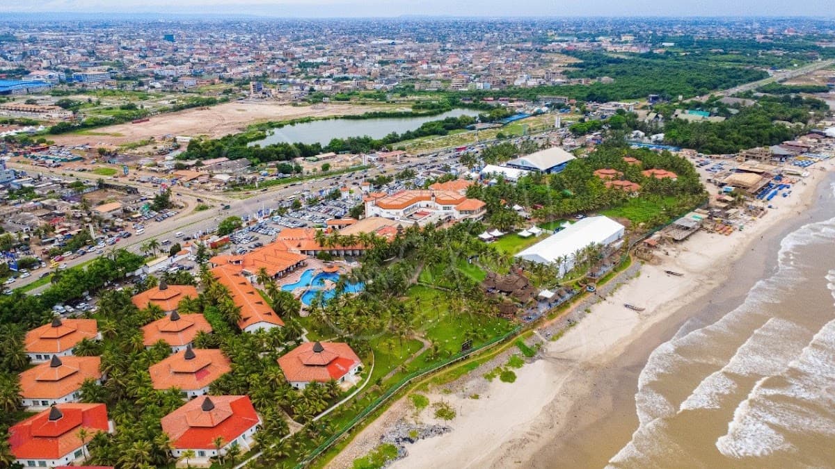 La Palm Royal Beach Hotel