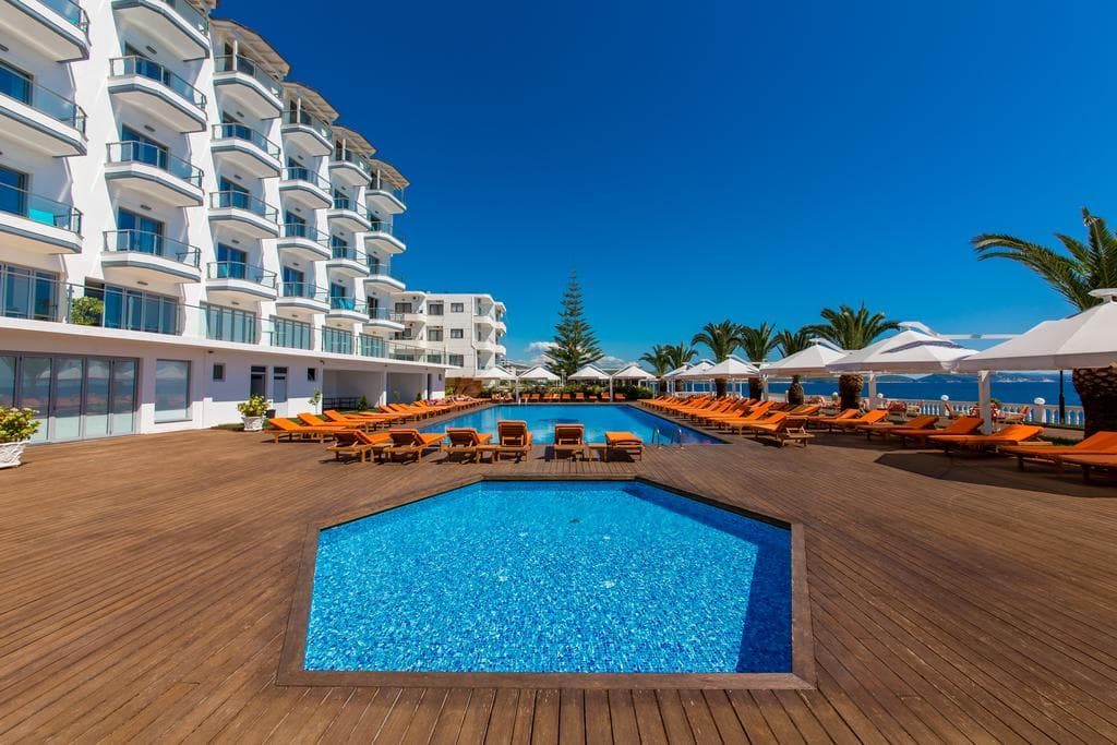 Saranda Palace